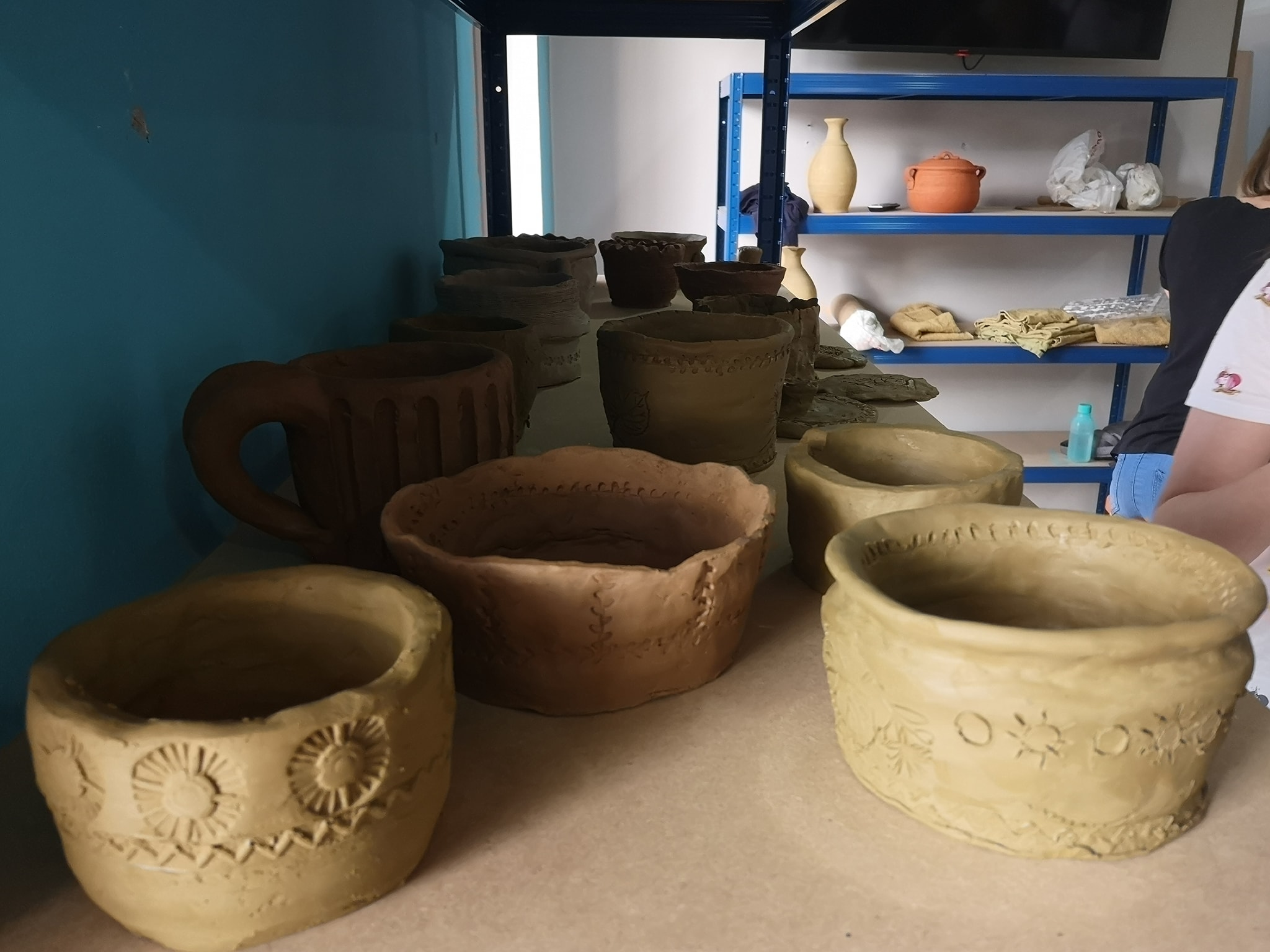 40 polaznika na prvom tečaju Uvod u keramiku i lončarstvo