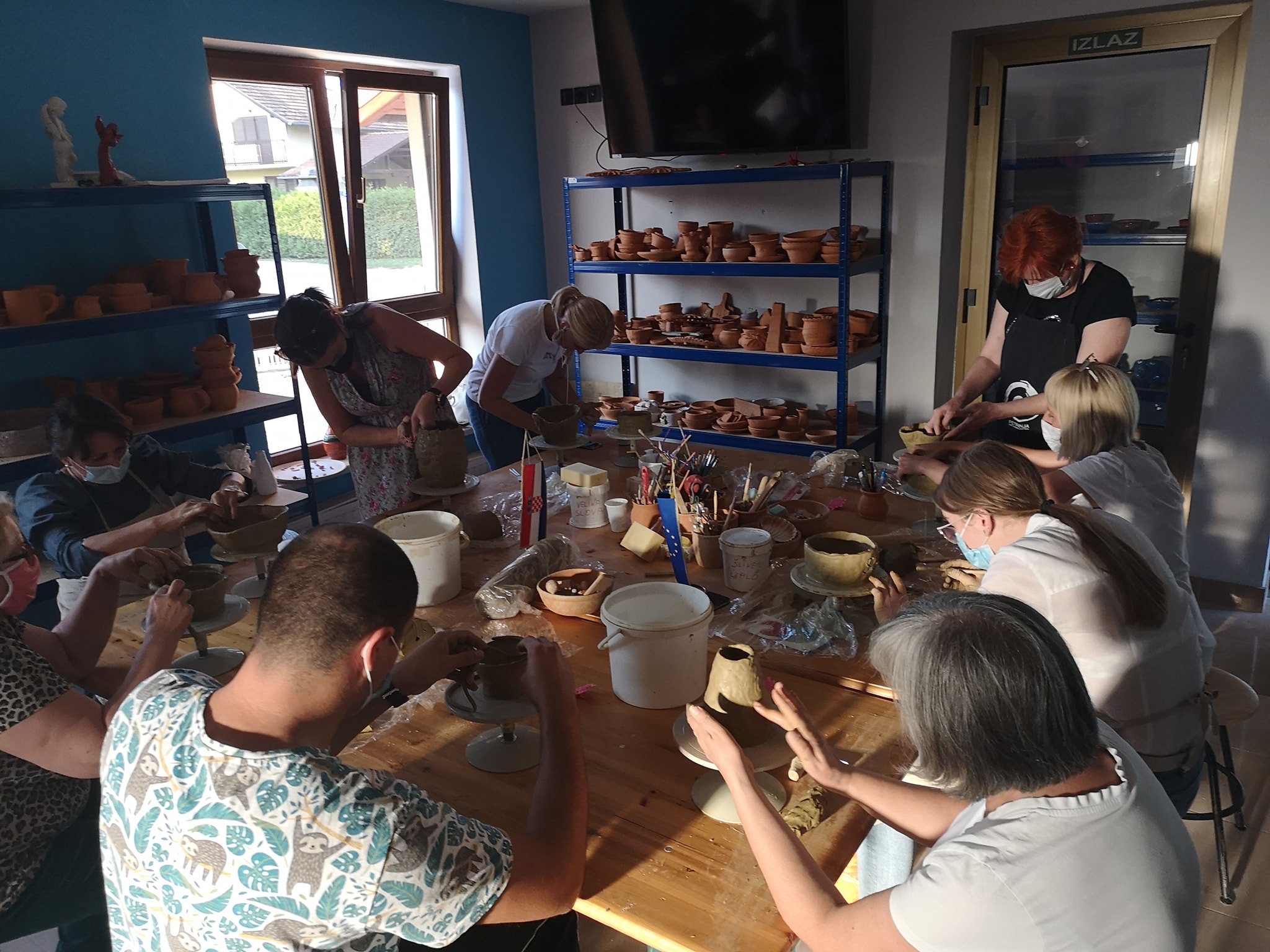 Četiri nove skupine polaznika tečaja Uvod u keramiku i lončarstvo