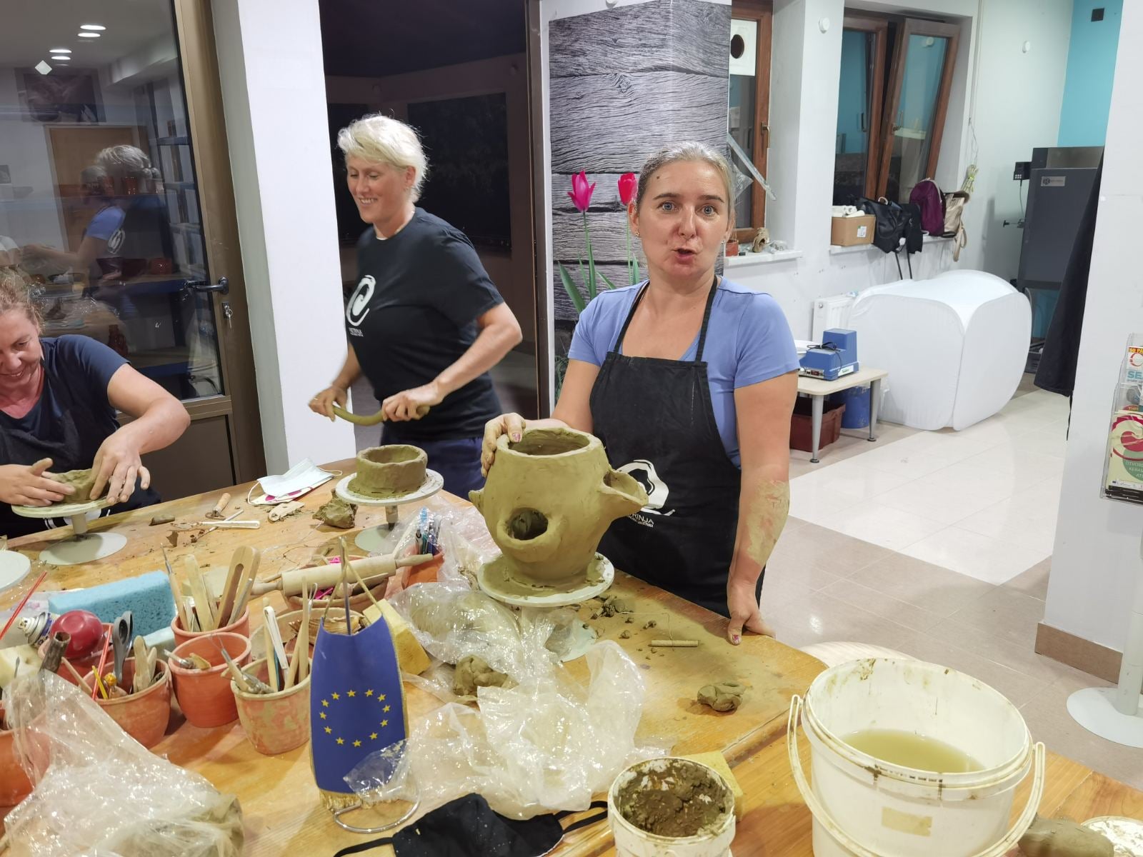 Četiri nove skupine polaznika tečaja Uvod u keramiku i lončarstvo