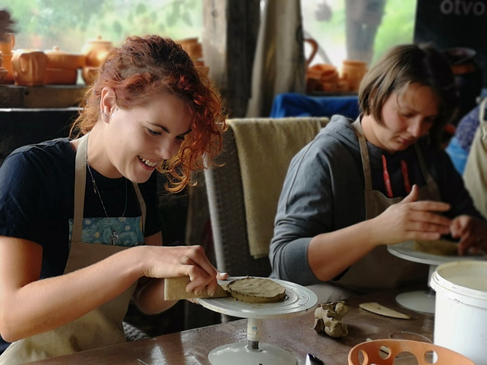 Različite radionice prilagođene interesima korisnika ateljea